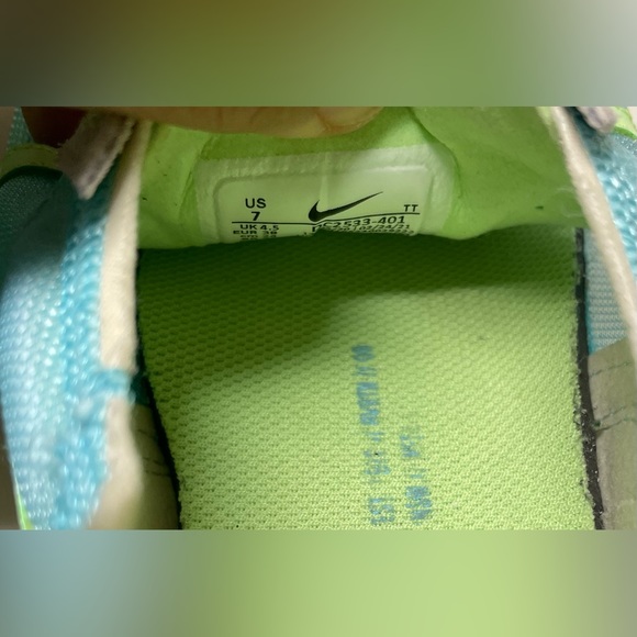 Nike Waffle One Aqua - Picture 6 of 11